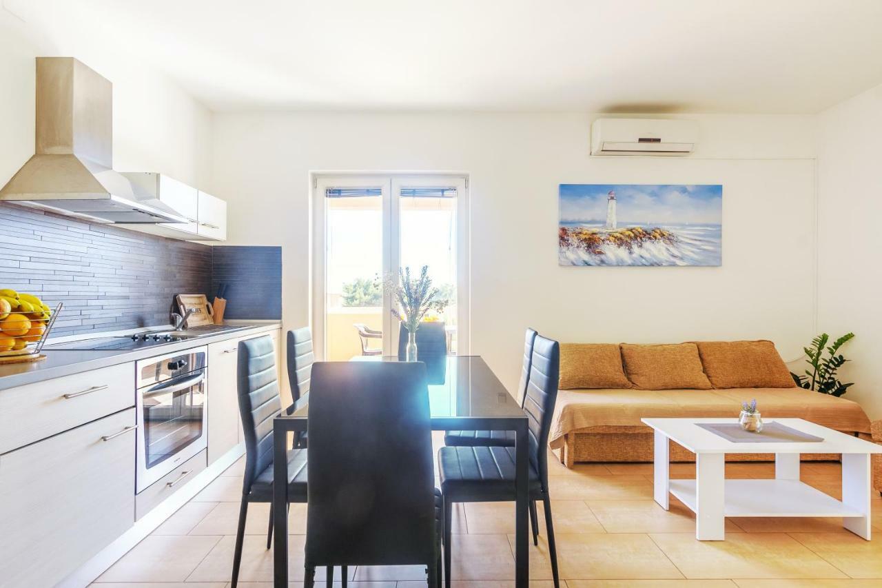 Very Special Apartments Пакоштане Экстерьер фото