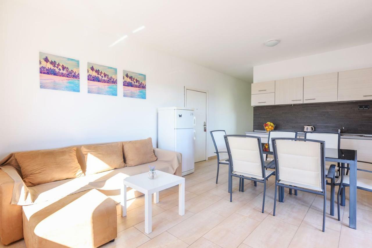 Very Special Apartments Пакоштане Экстерьер фото